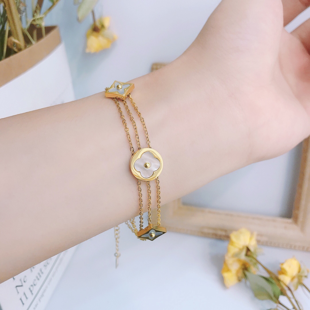 Replica LOUIS VUITTON Bracelet