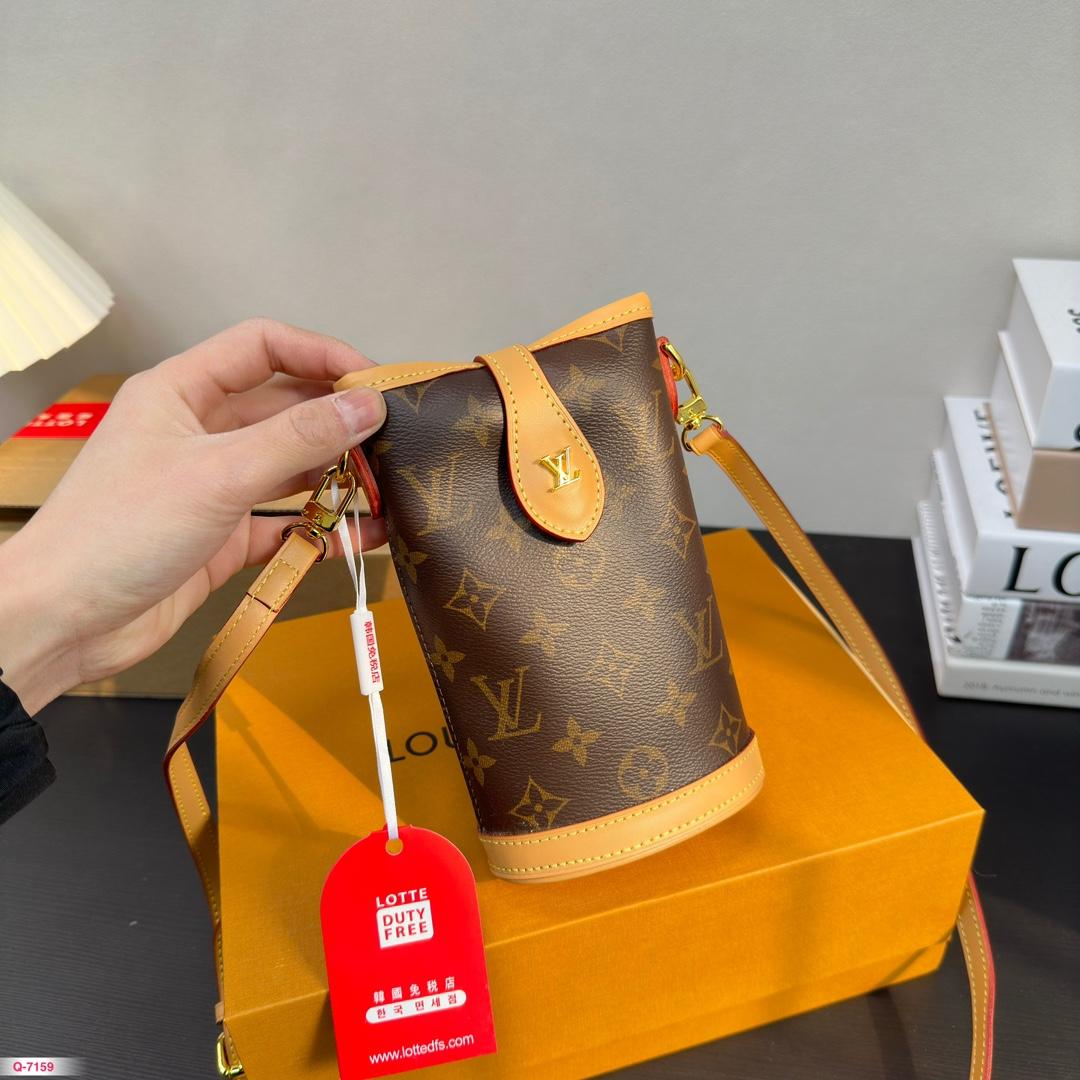 Replica Louis Vuitton Bag 11*18CM