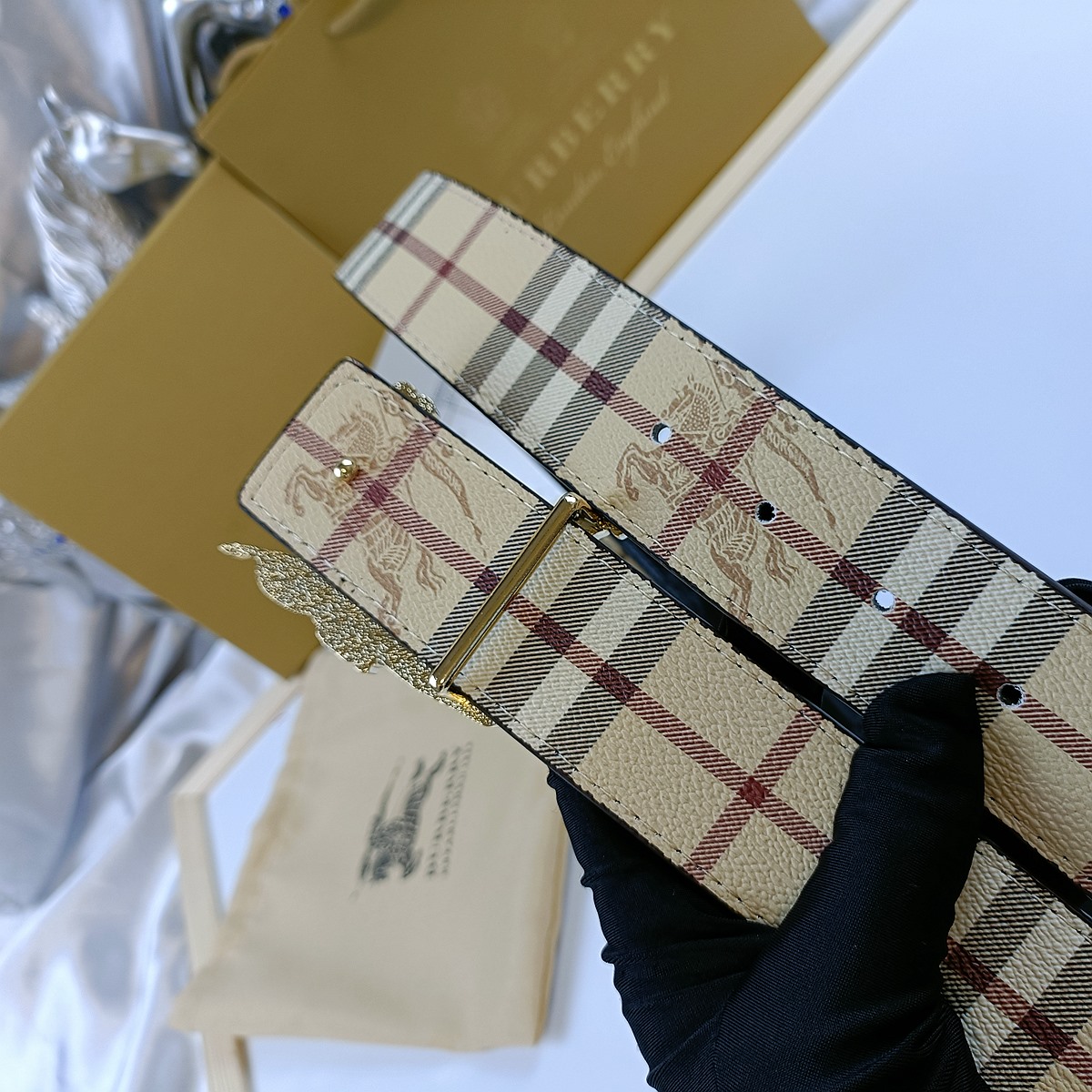 Replica BURBERRY belt