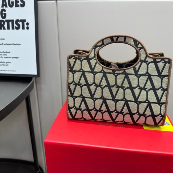 Replica Valentino Bag 23*21CM