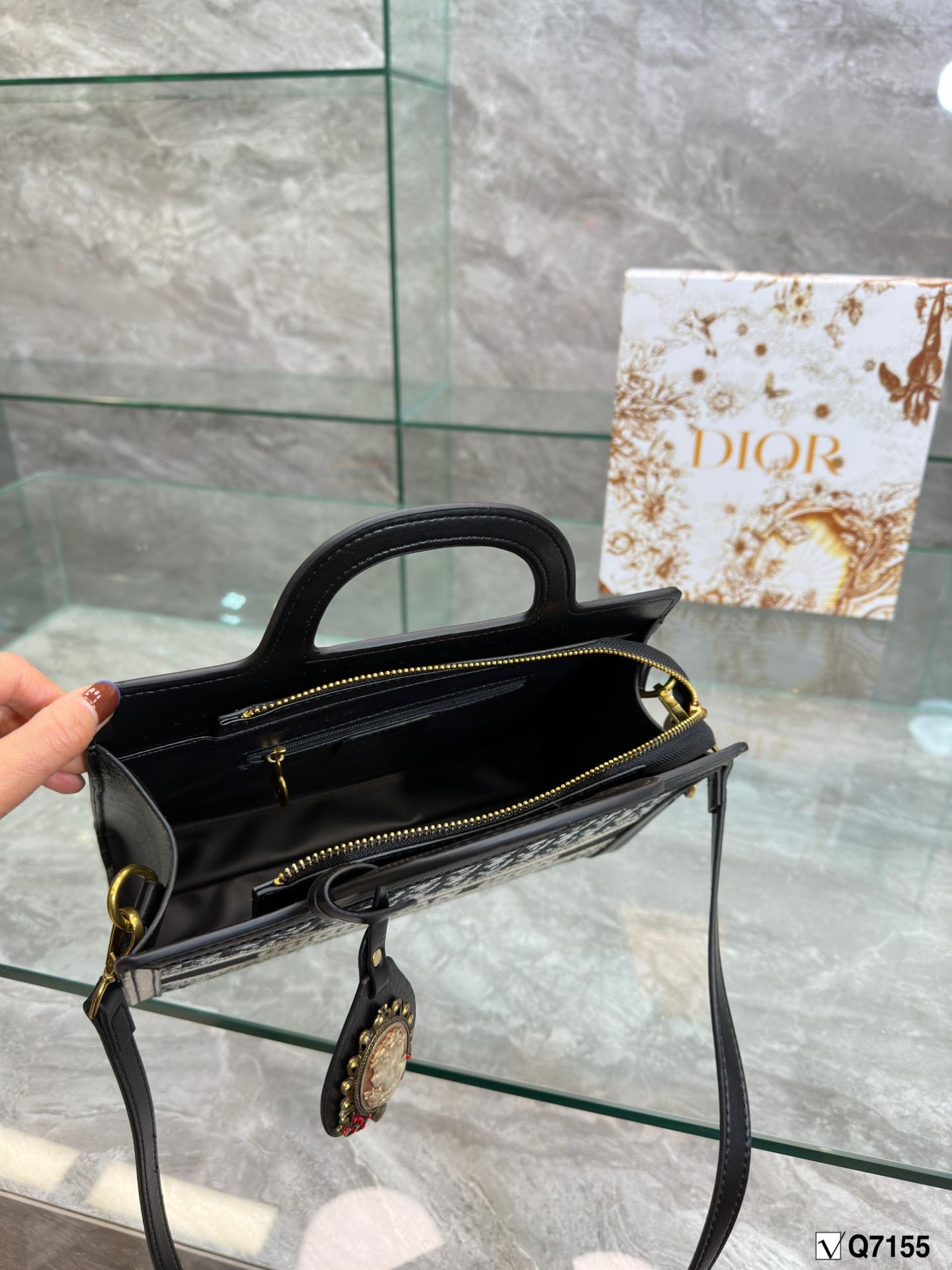 Replica Dior Bag 27*18CM