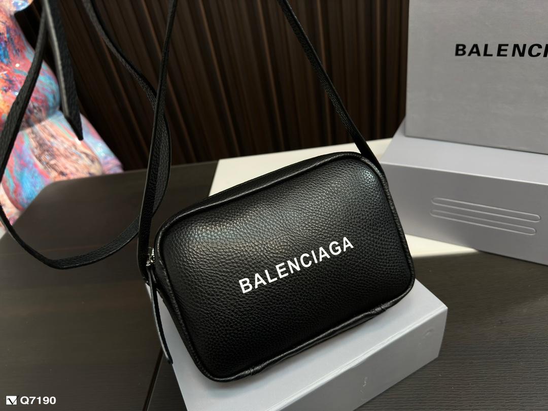 Replica Balenciaga Bag 21*14CM