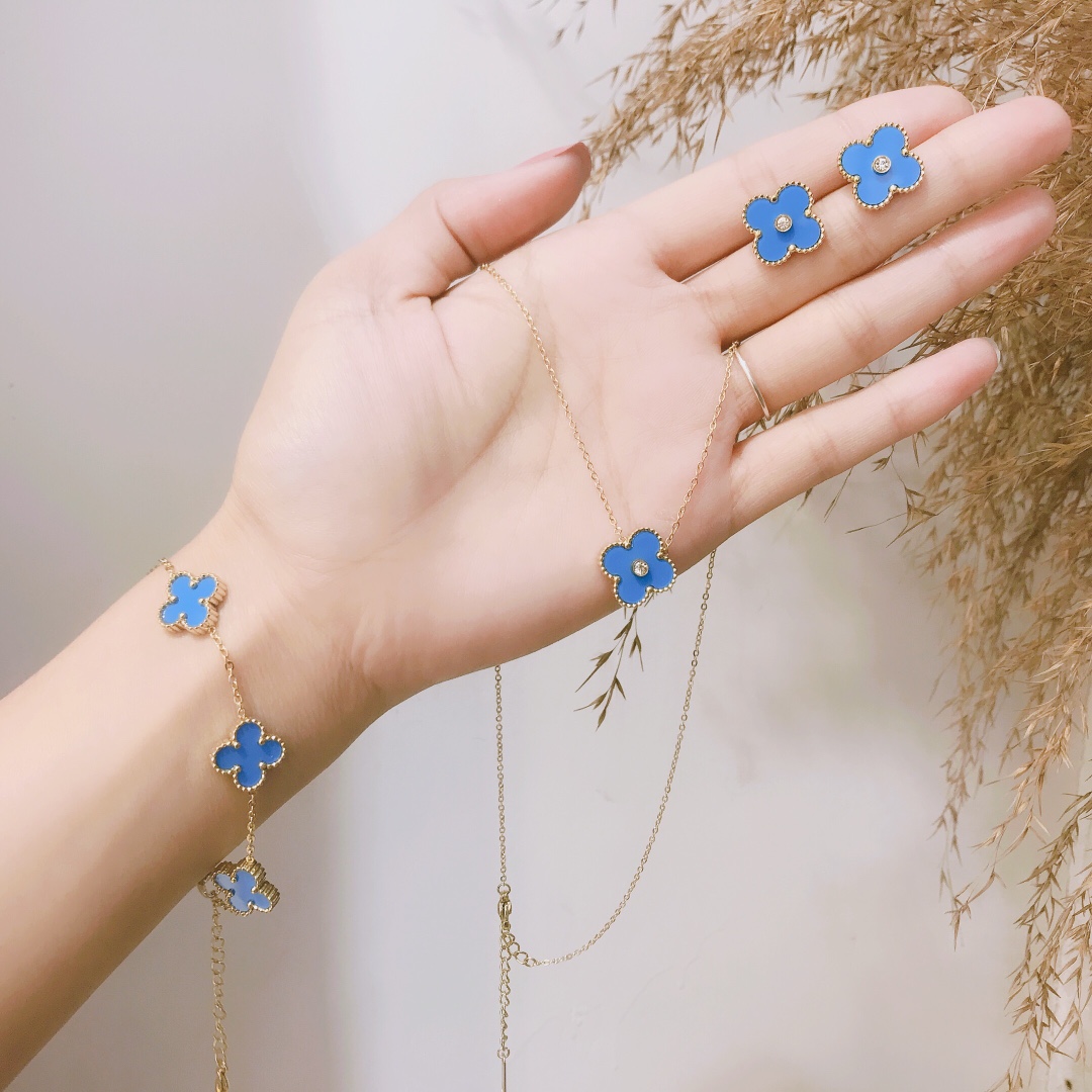 Replica VanCleef Arpels Necklace