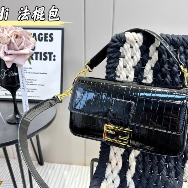 Replica Fendi Bag 26*15CM