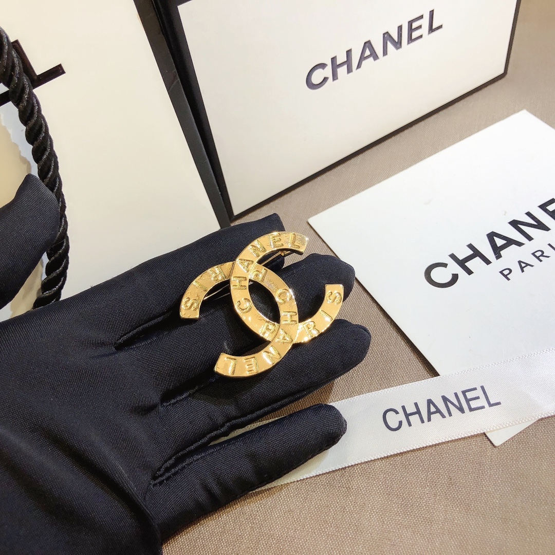 Replica CHANEL Brooch