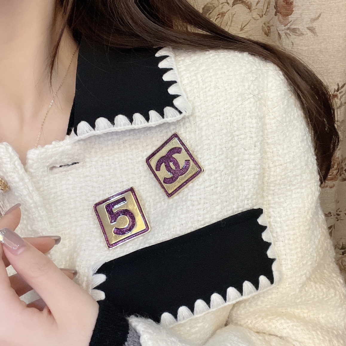 Replica CHANEL Brooch