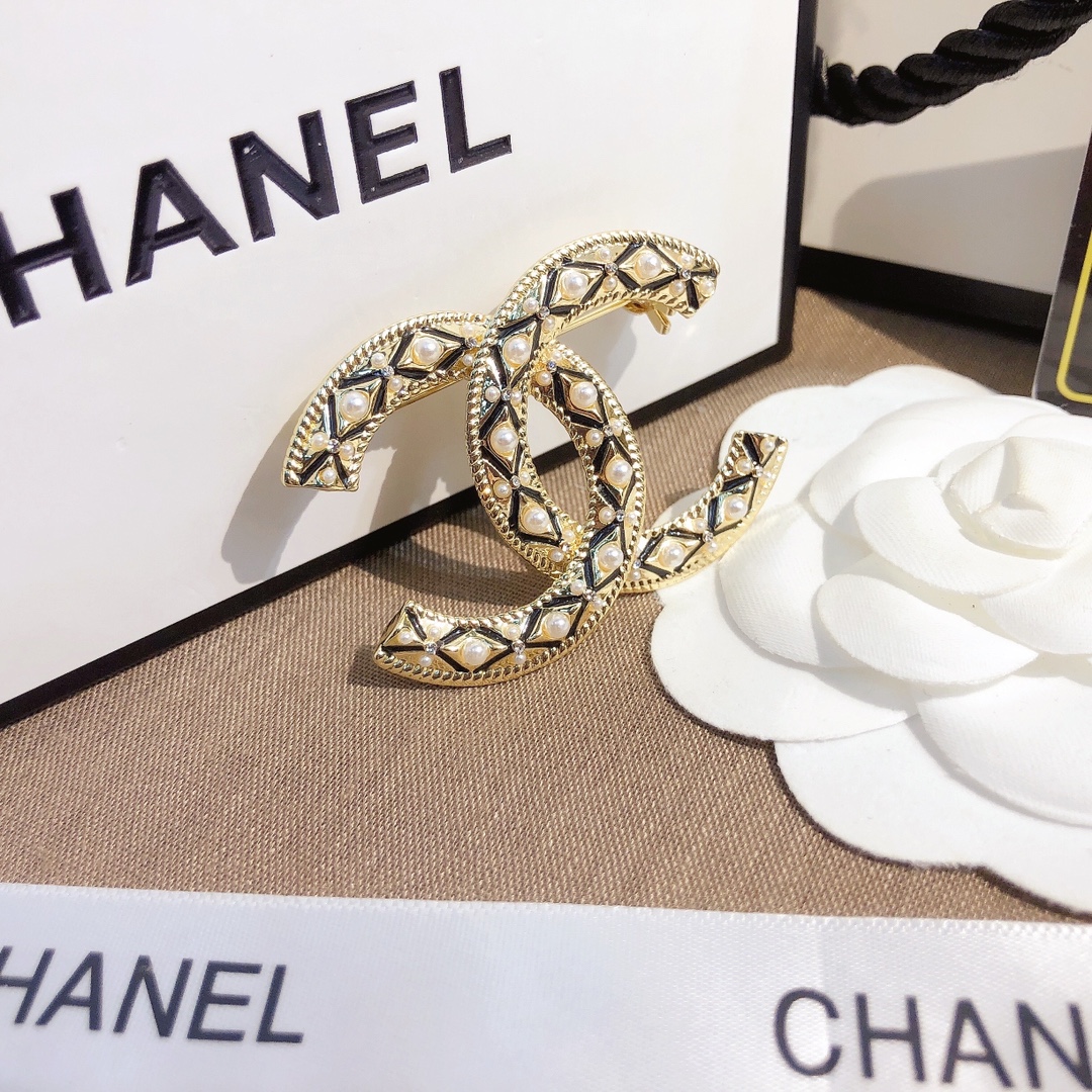 Replica CHANEL Brooch