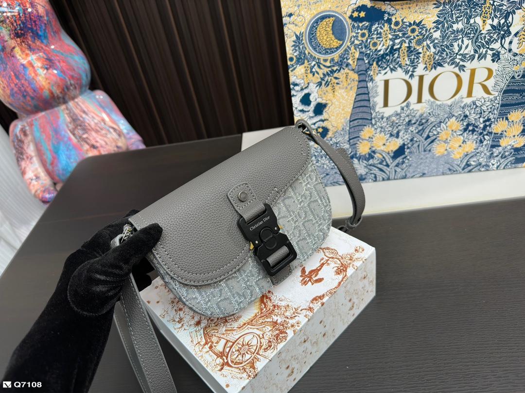 Replica Dior Bag 13*19CM