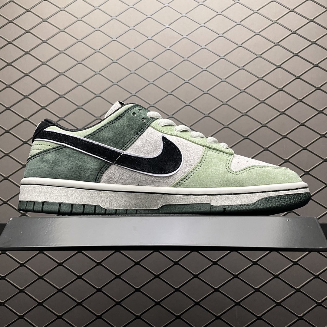 Replica Nike Dunk SB Shoe Otomo Katsuhiro x Nike Dunk Low LF0068-001 SIZE 36-46