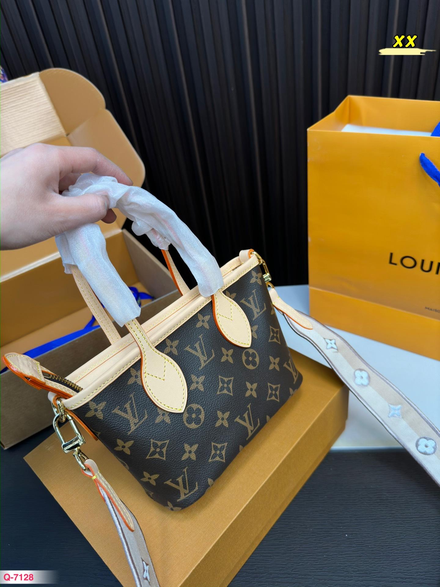 Replica Louis Vuitton Bag 20*14CM