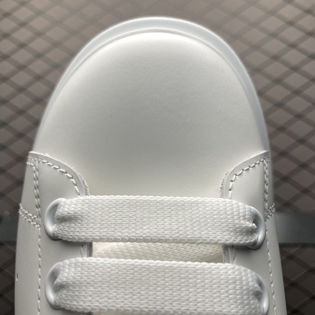 Replica Alexander McQueen Shoe Alexander McQueen size 35-45 with half size.b