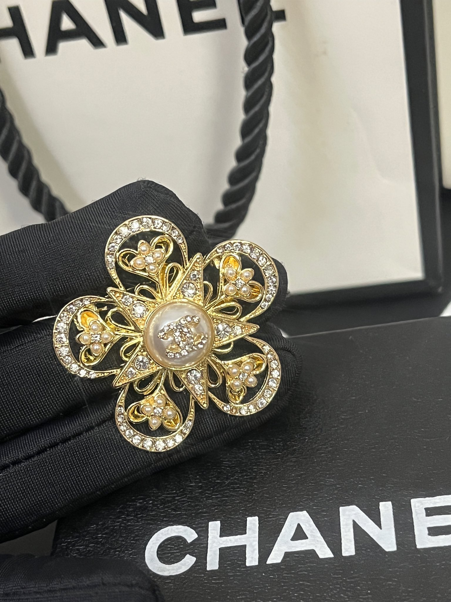 Replica CHANEL Brooch