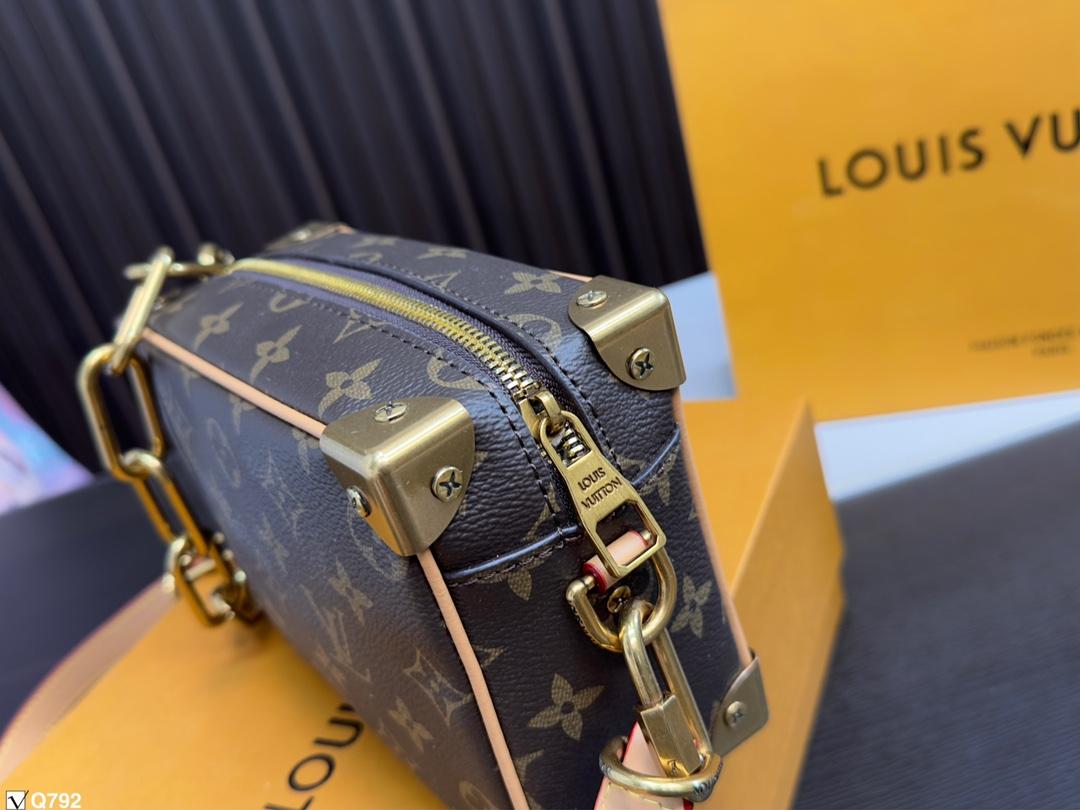 Replica Louis Vuitton Bag 18*12CM