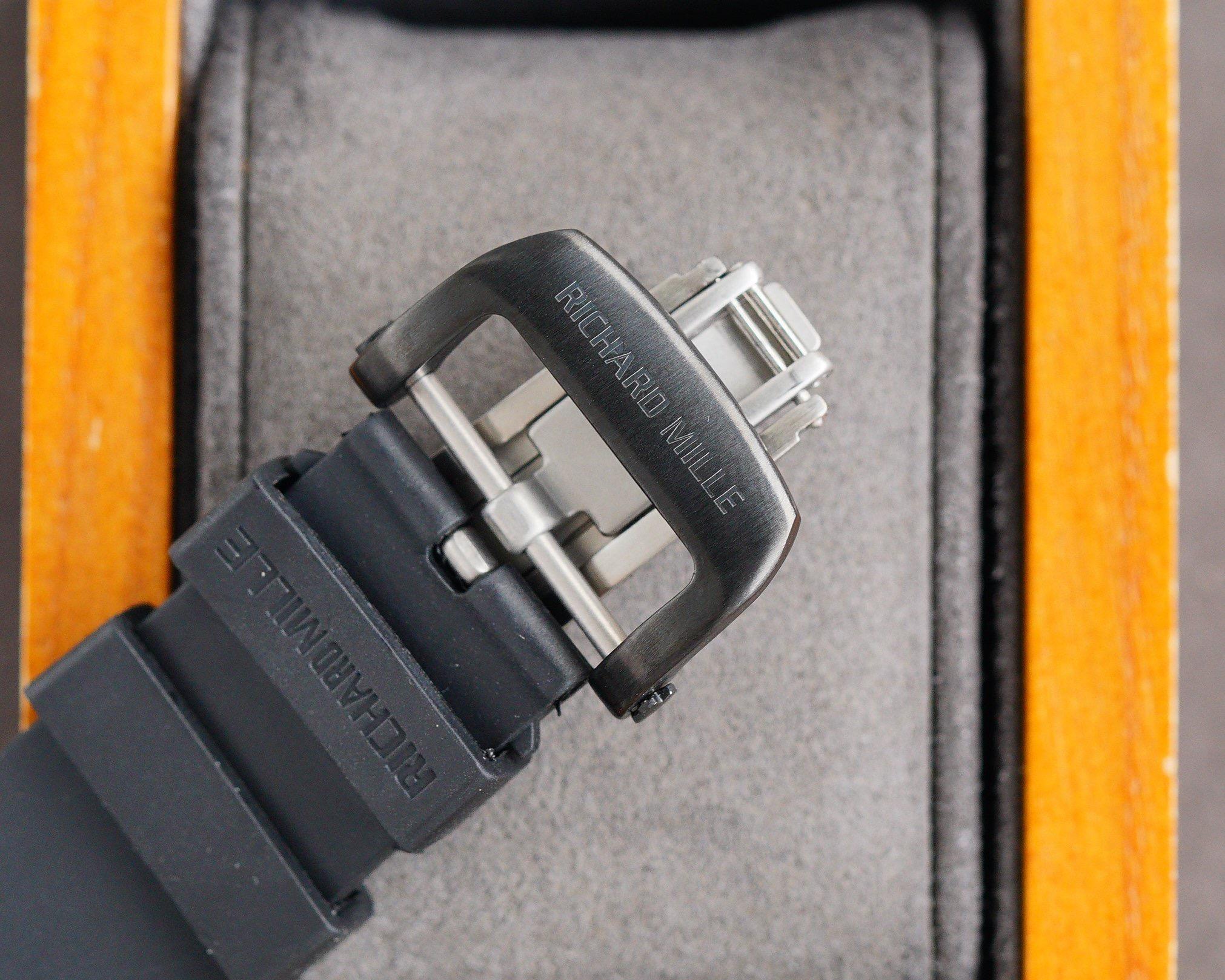 Replica Richard Mille Carbon Fiber Automatic Machine Watch 42MM