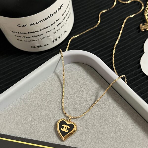 Replica CHANEL Necklace