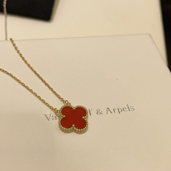 Replica VanCleef Arpels Necklace