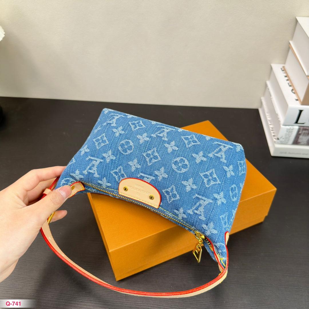 Replica Louis Vuitton Bag 18*13CM