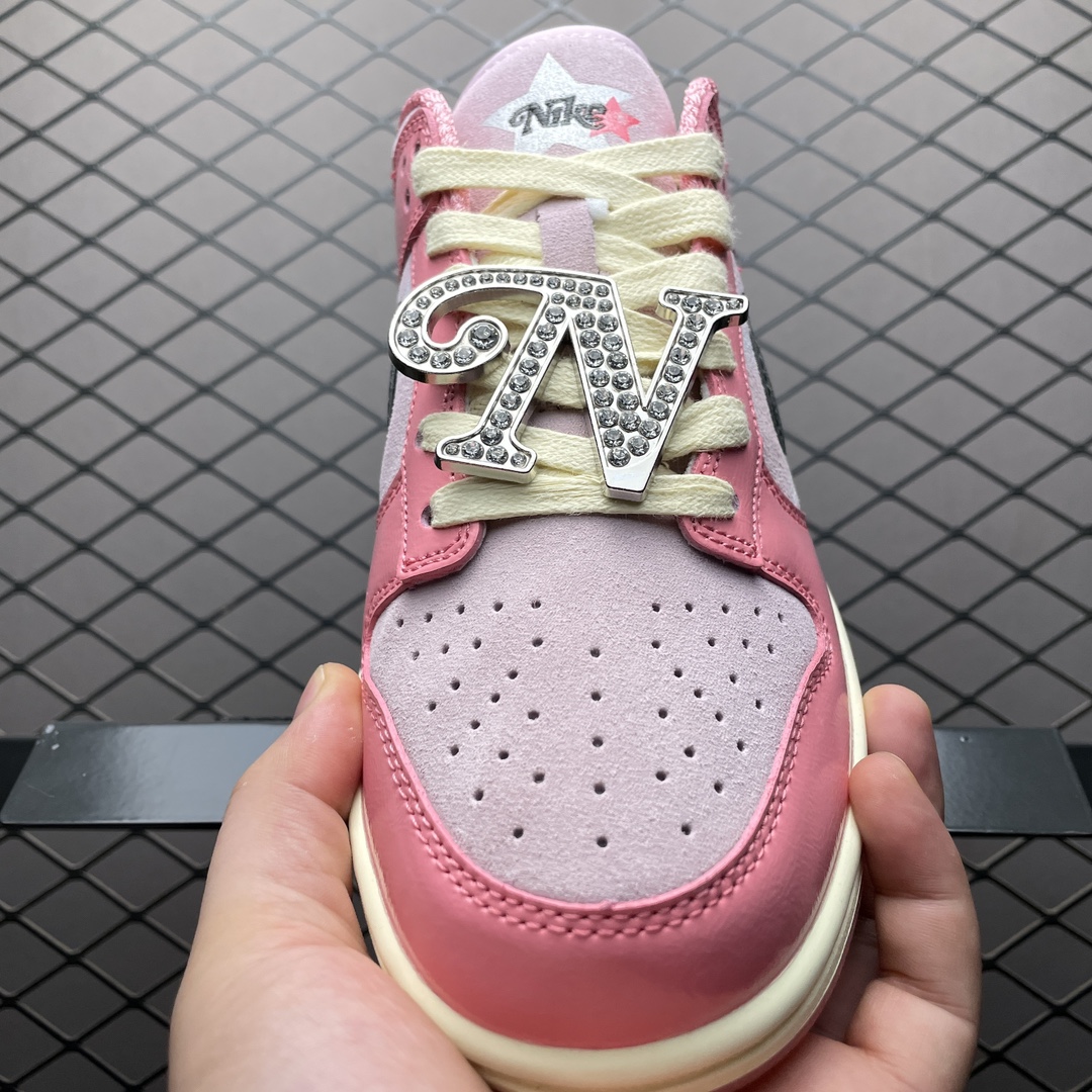 Replica Nike Dunk SB Shoe Nike Dunk Low Hot Punch and Pink Foam FN8927-621 Size 36-40