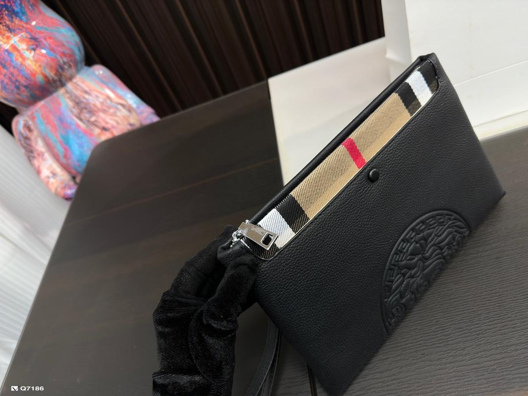 Replica Burberry Bag 17*27CM