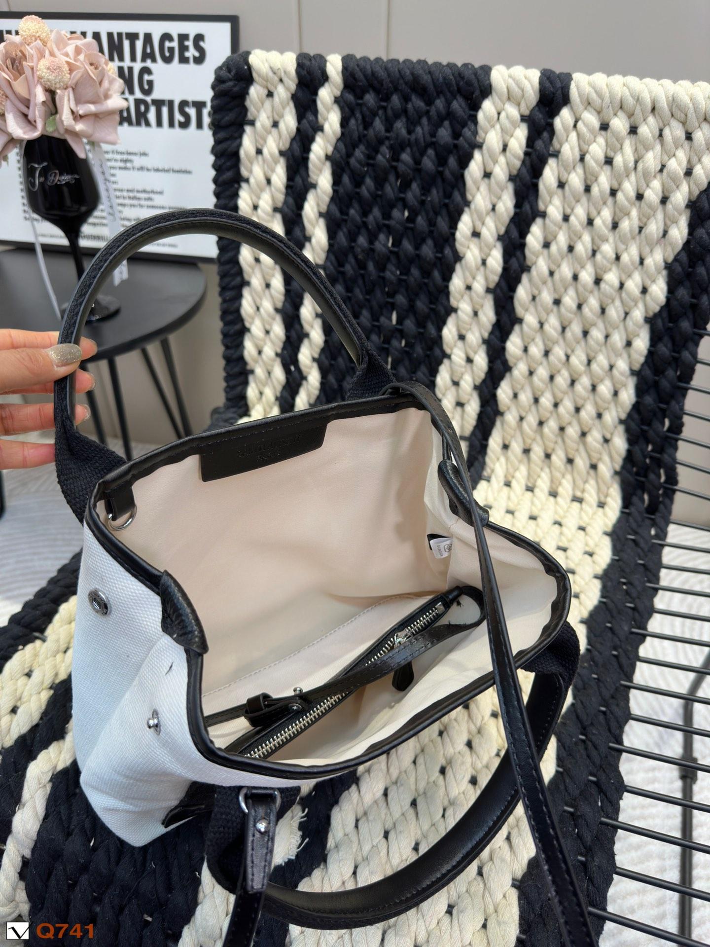 Replica Balenciaga Bag 27*23CM