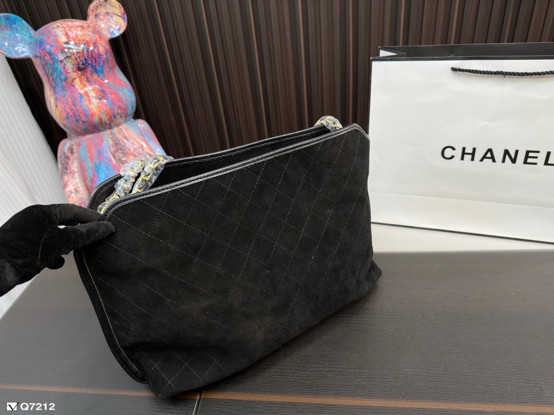 Replica Chanel Bag 28*38CM