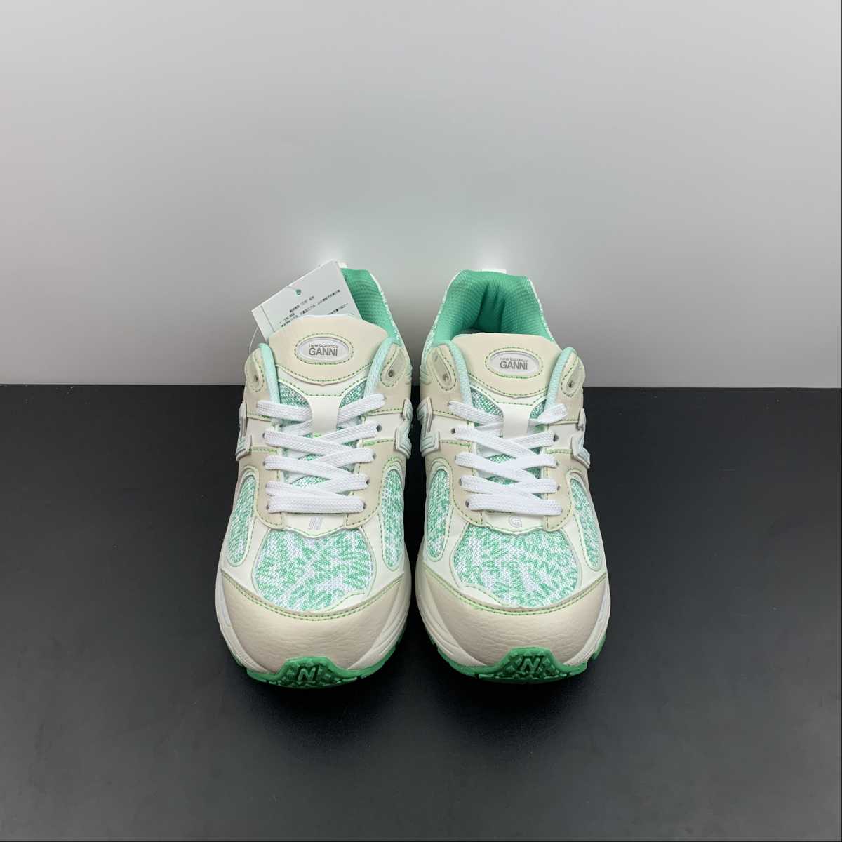 Replica New Balance Shoe Mens Womens Running Shoes New Balance NB2002 ML2002RGC 36-45