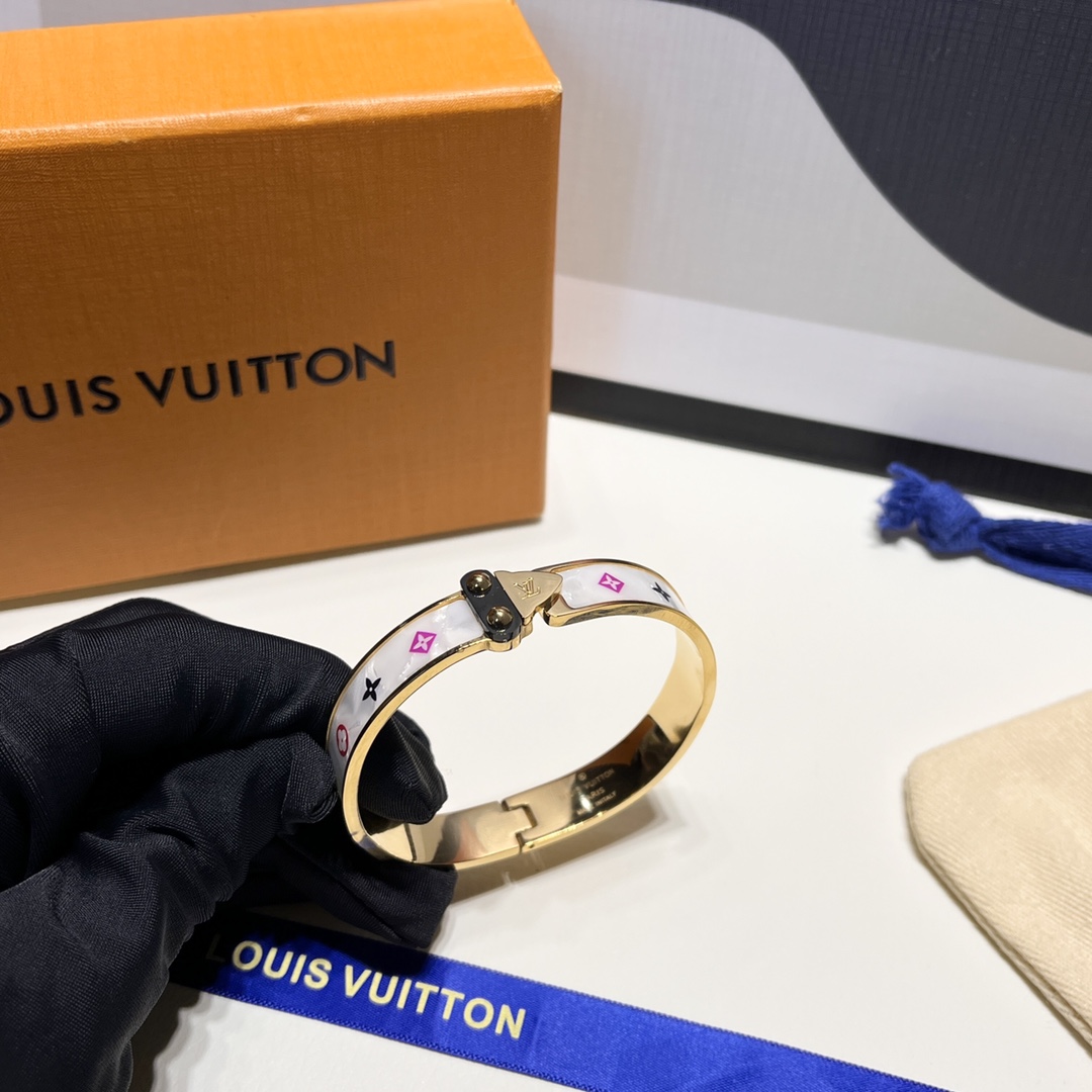 Replica LOUIS VUITTON Bangle