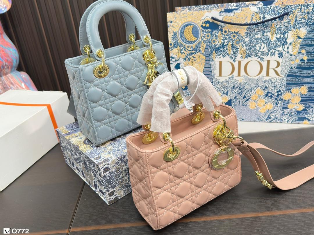 Replica Dior Bag 17*20CM