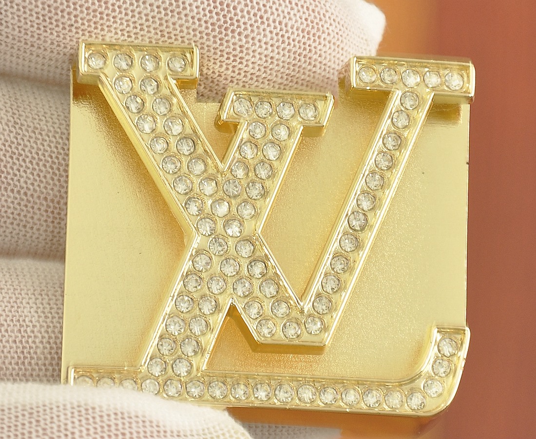 Replica LV belt