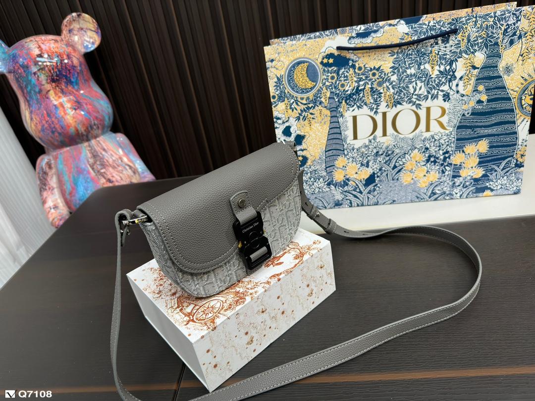 Replica Dior Bag 13*19CM