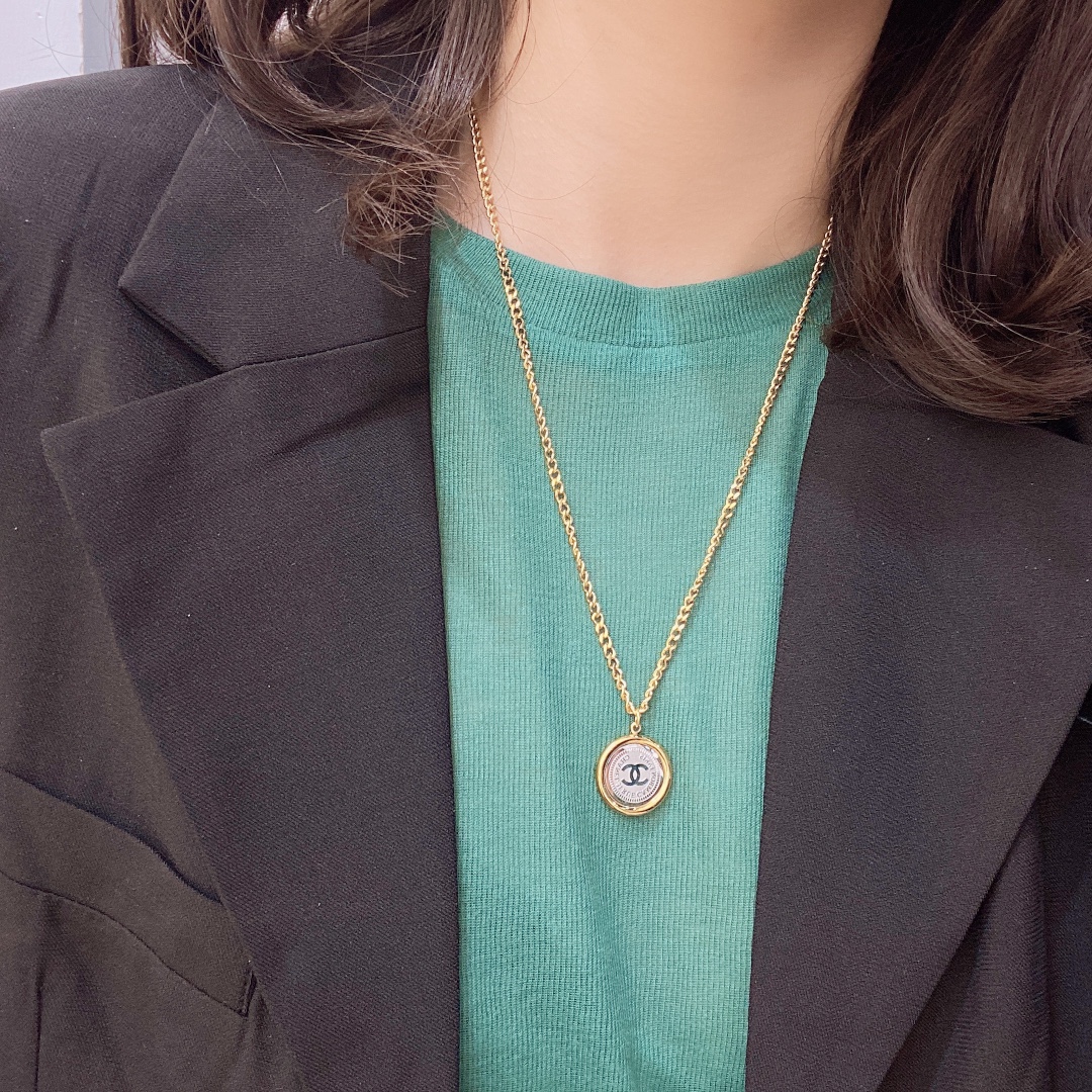 Replica CHANEL Necklace