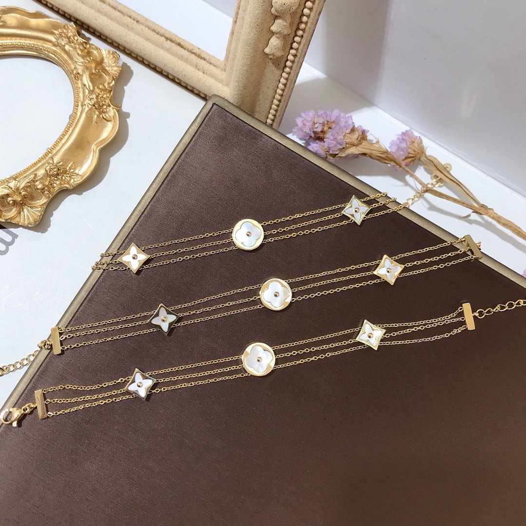 Replica LOUIS VUITTON Bracelet