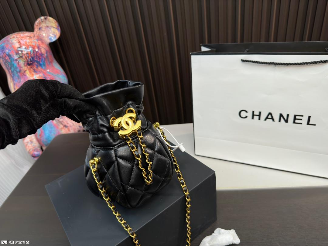 Replica Chanel Bag 15*13CM