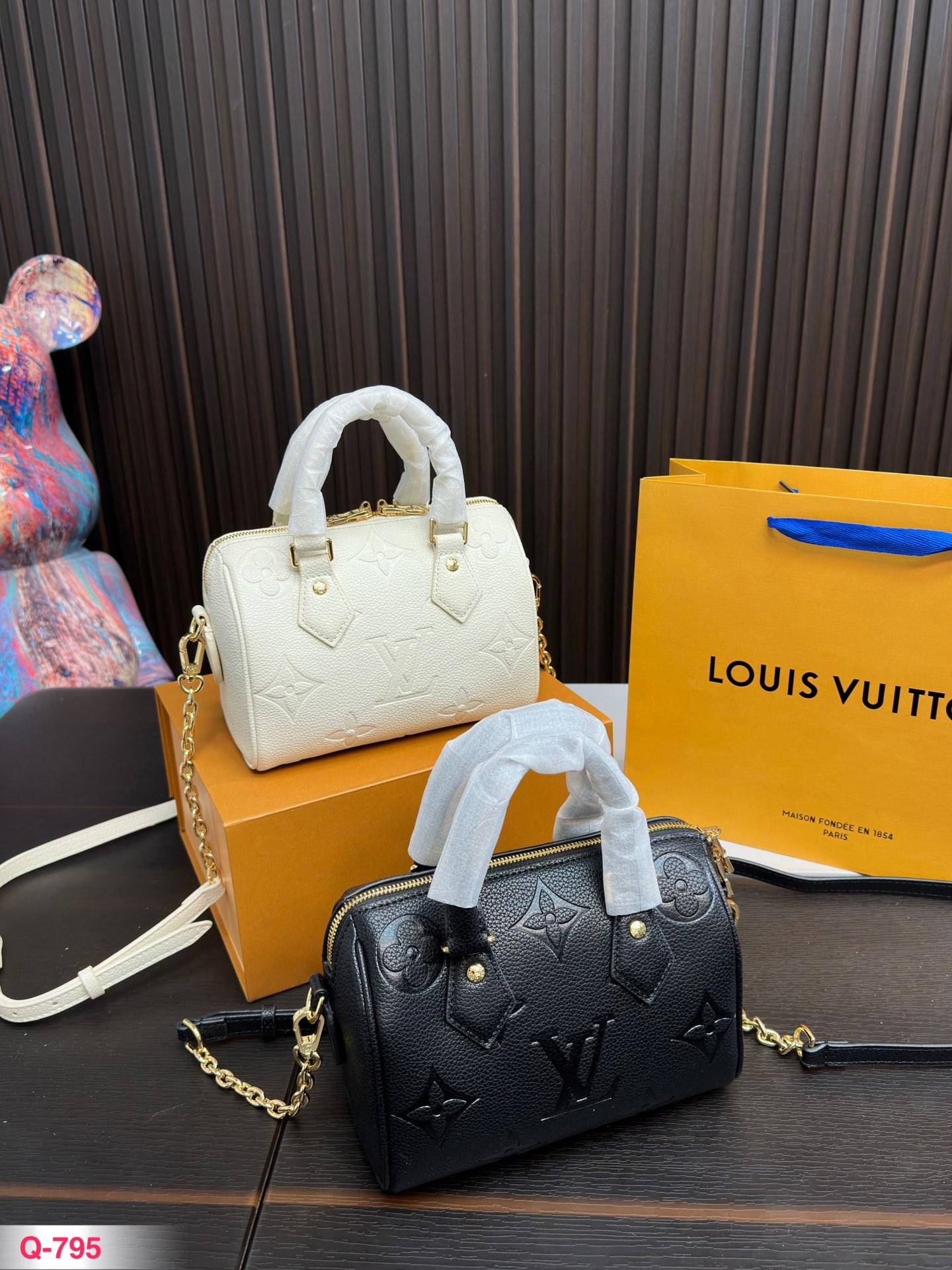 Replica Louis Vuitton Bag 20*13CM
