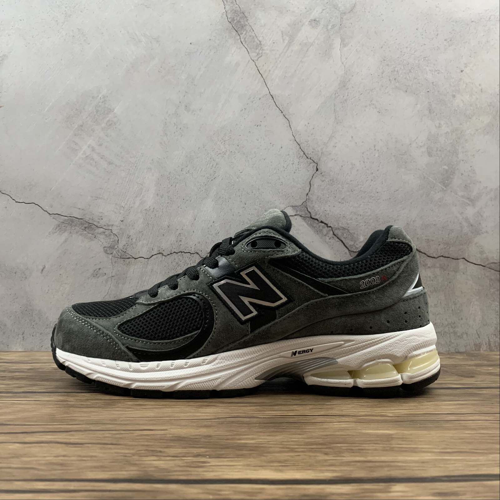 Replica New Balance Shoe New Balance NB2002  ML2002RB  36 36.5 37 38 38.5 39 40
