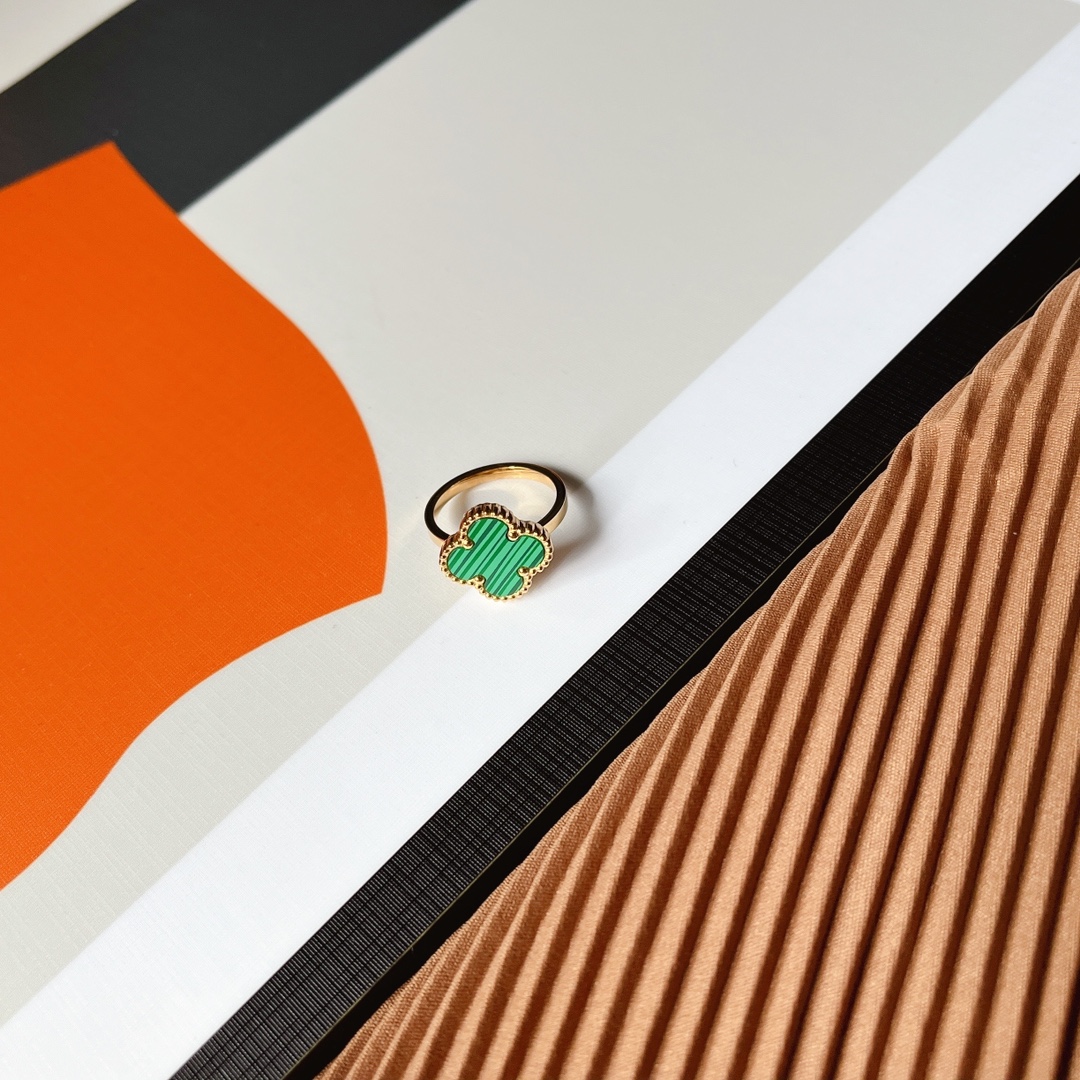 Replica VanCleef Arpels Ring