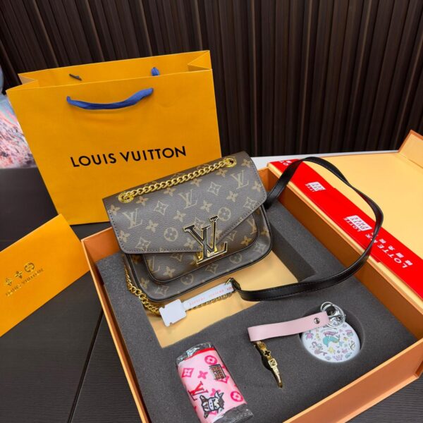Replica Louis Vuitton Bag 21*17CM