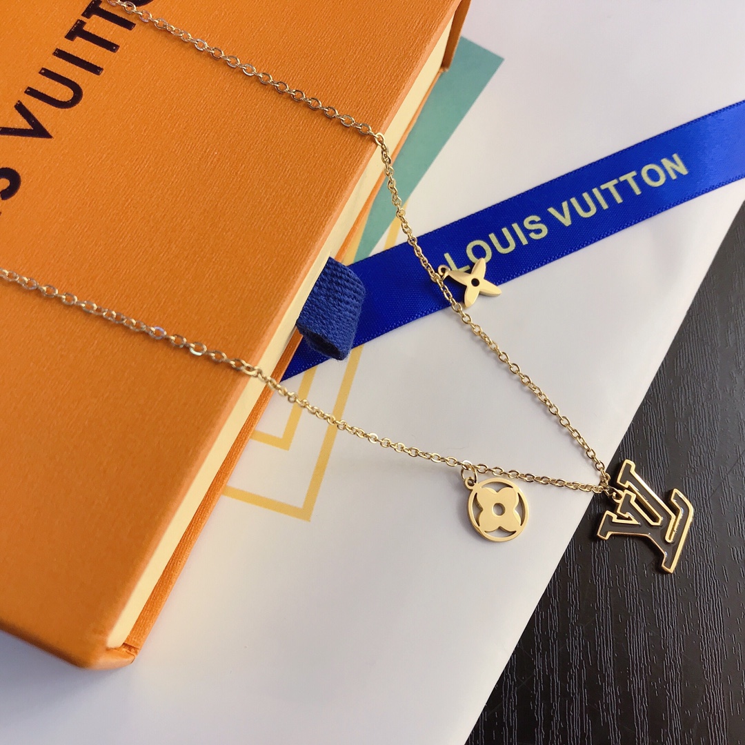 Replica LOUIS VUITTON Necklace