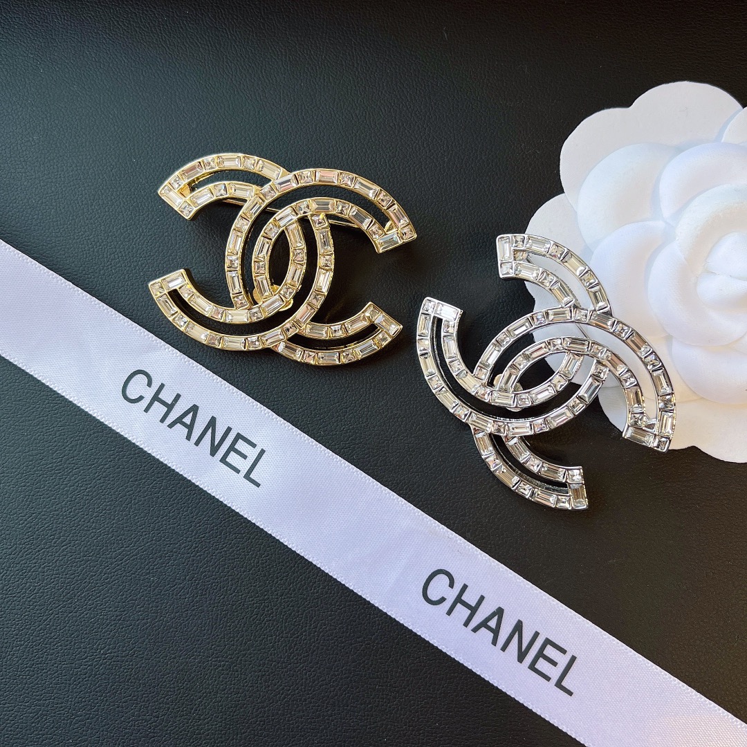 Replica CHANEL Brooch