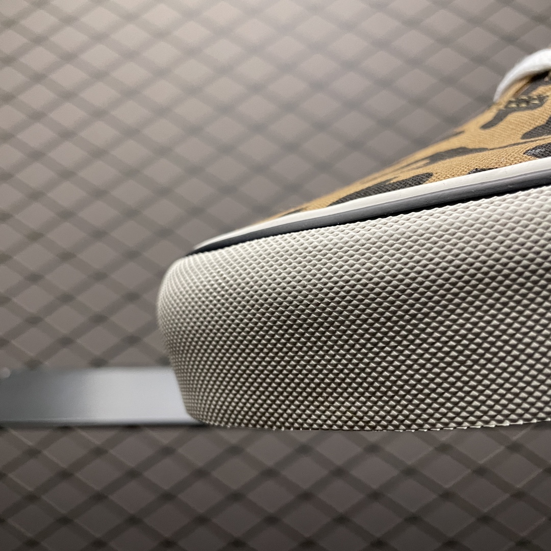 Replica Vans Shoe Vans Authentic 44 Size 35-44