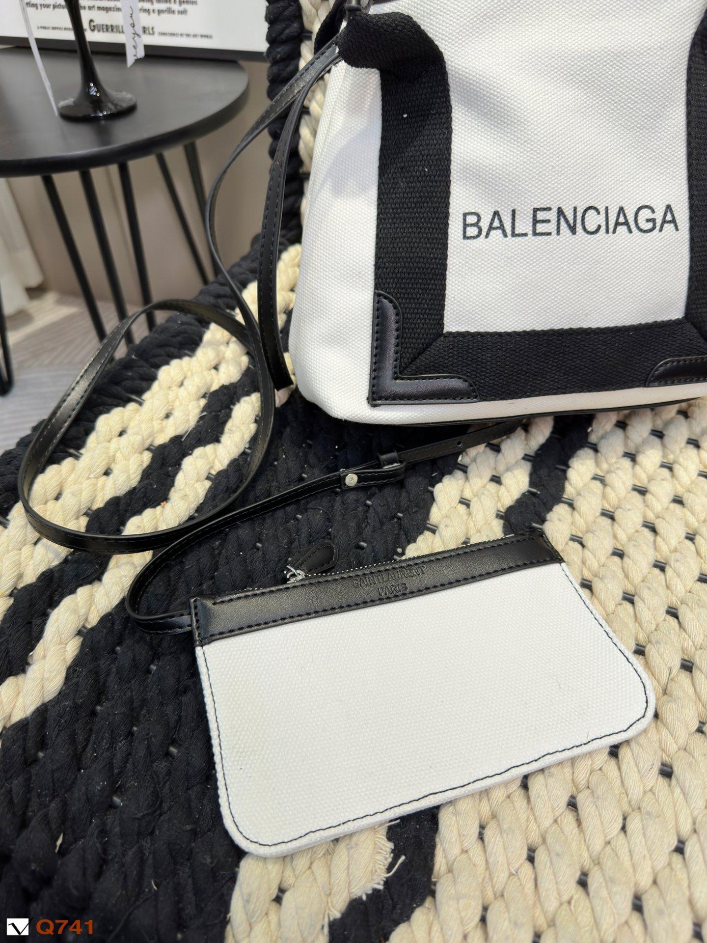Replica Balenciaga Bag 27*23CM