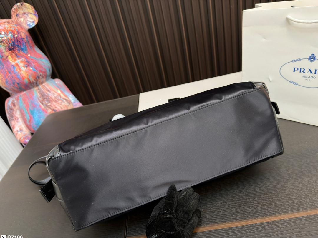 Replica Prada Bag 40*26CM