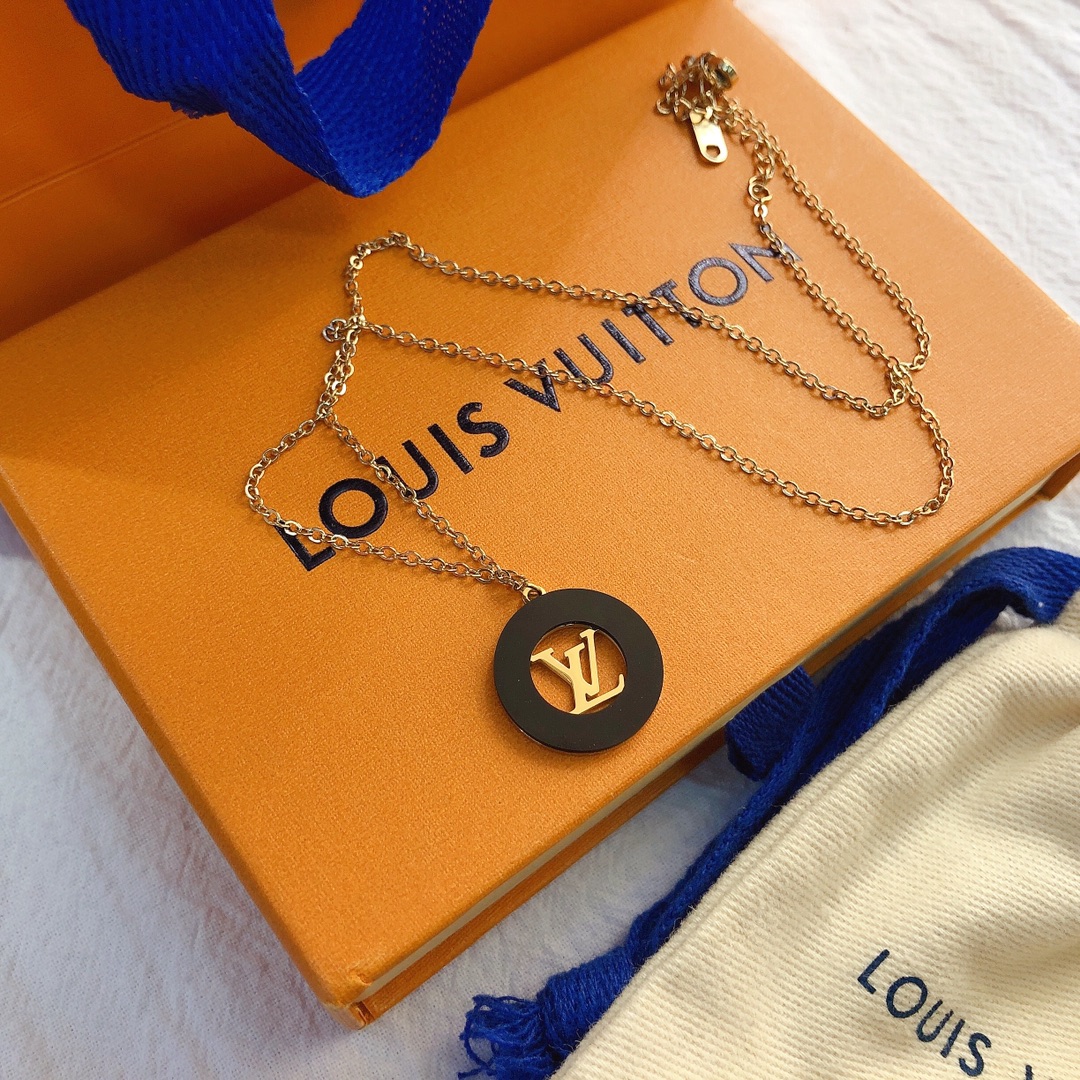 Replica LOUIS VUITTON Necklace