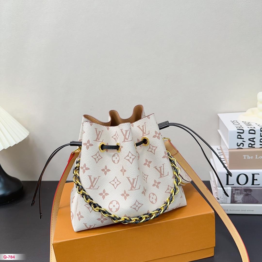 Replica Louis Vuitton Bag 22*19CM