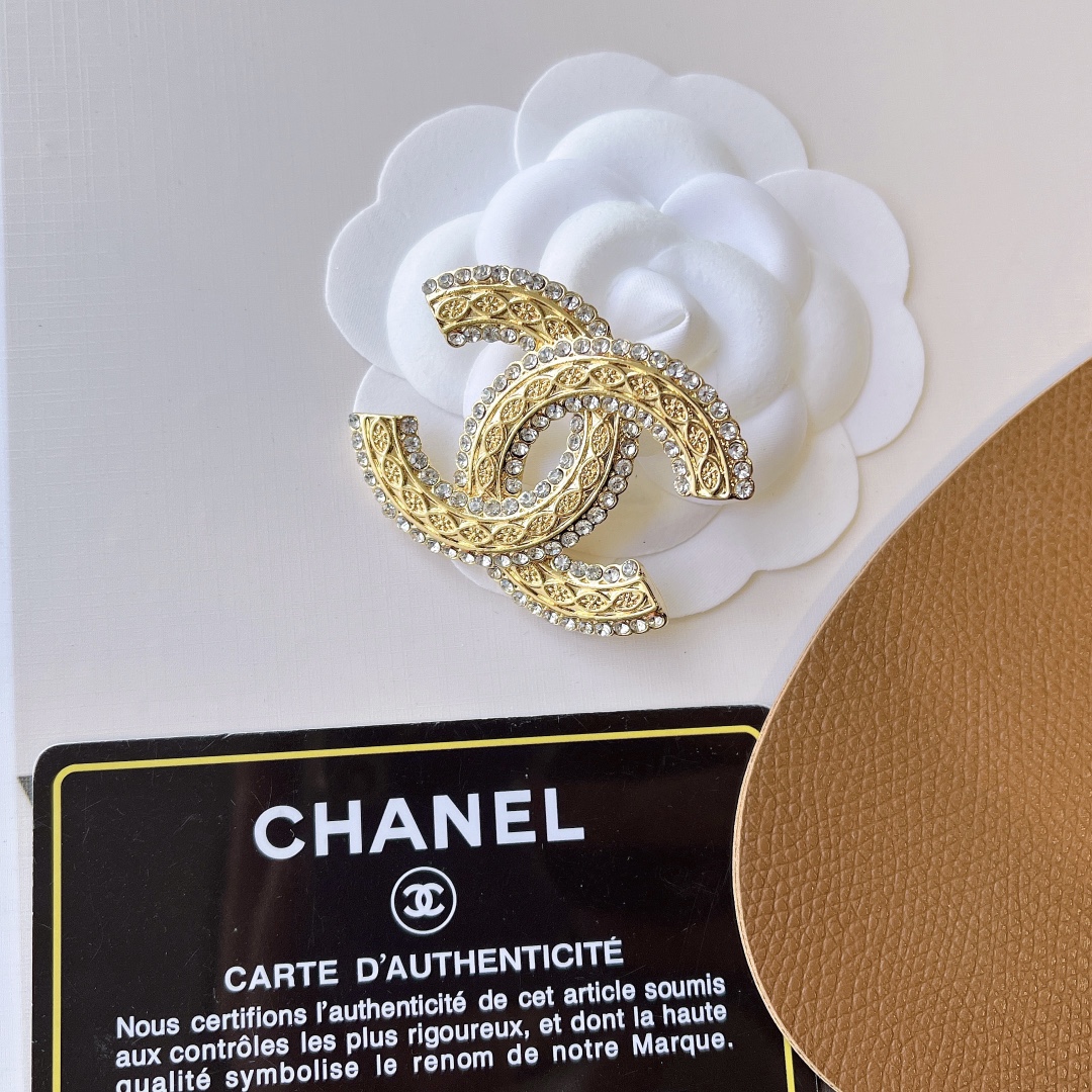 Replica CHANEL Brooch
