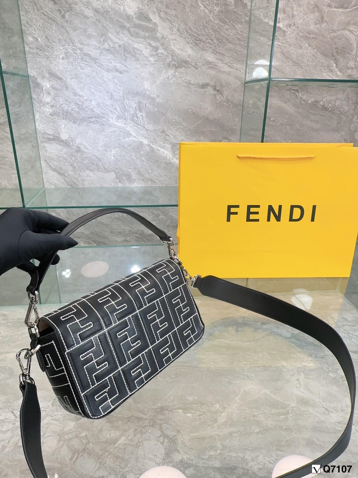 Replica Fendi Bag 26*15CM