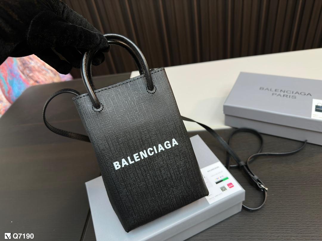 Replica Balenciaga Bag 11*17CM
