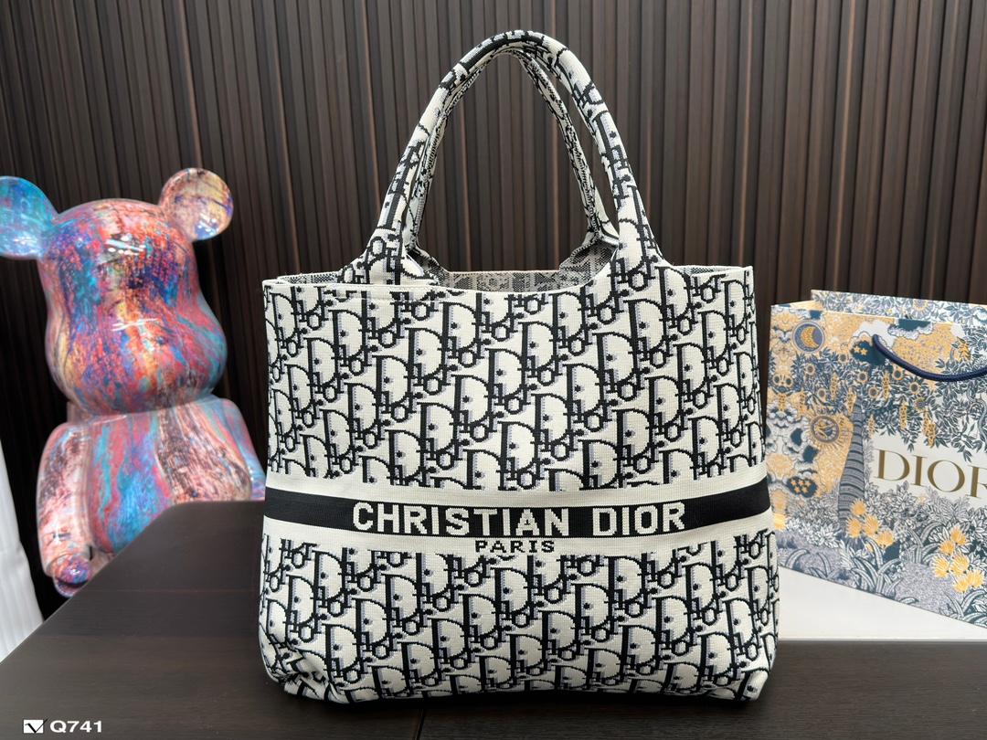 Replica Dior Bag 37*32CM