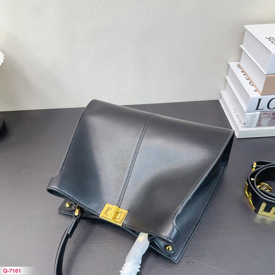 Replica Fendi Bag 30*25CM