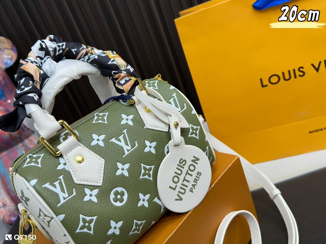 Replica Louis Vuitton Bag 13*CM